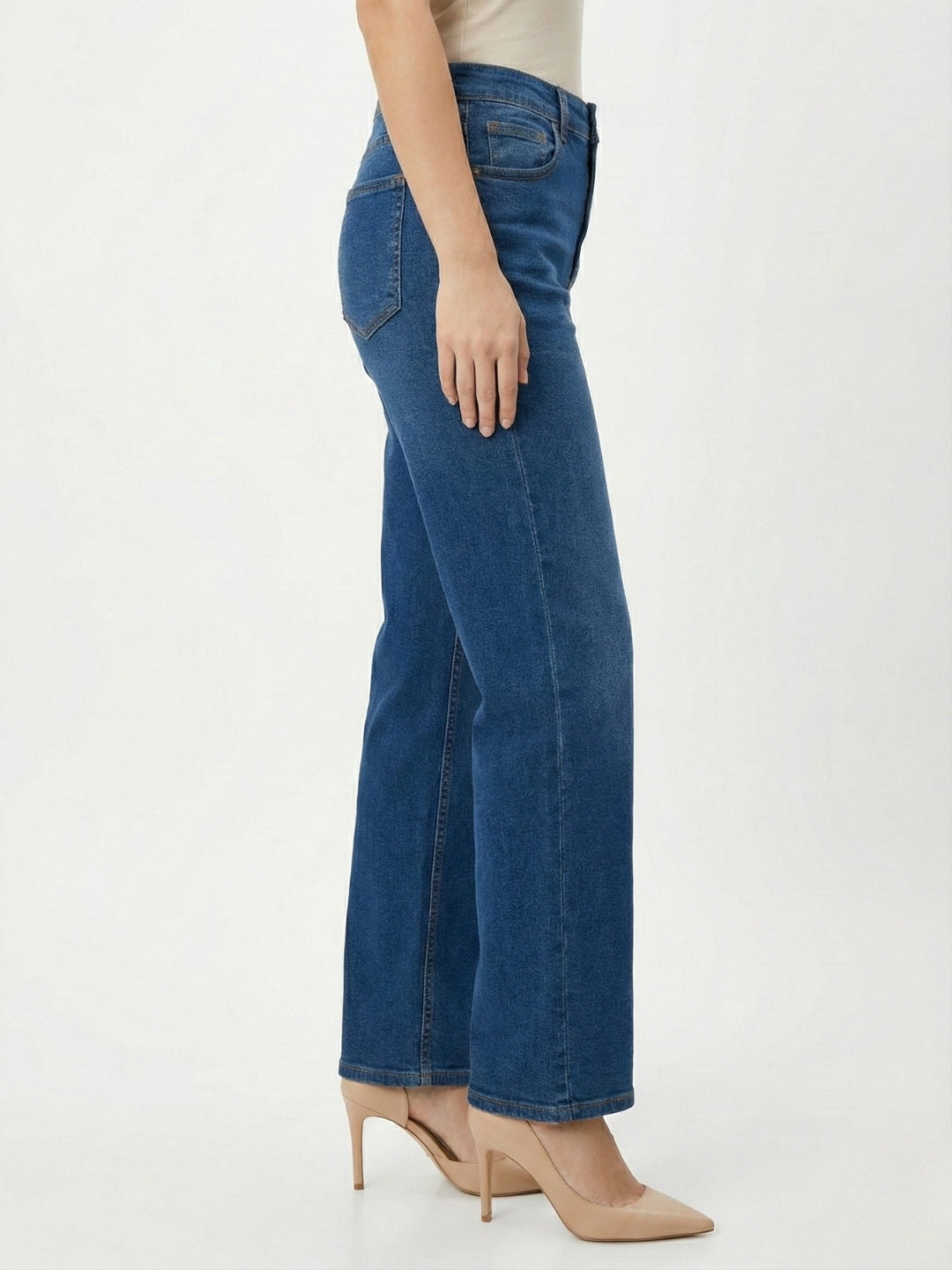 DELAN High-Rise Straight Fit Blue Jeans